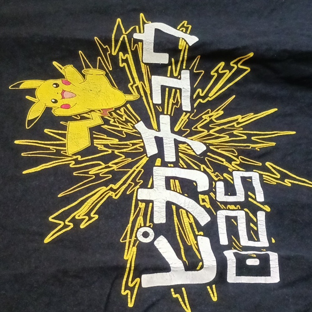Pokemon Pikachu T-shirt Think Geek Size Large - Picture 5 of 12